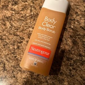 Neutrogena Body Clear Exfoliating Scrub - Warm Orange